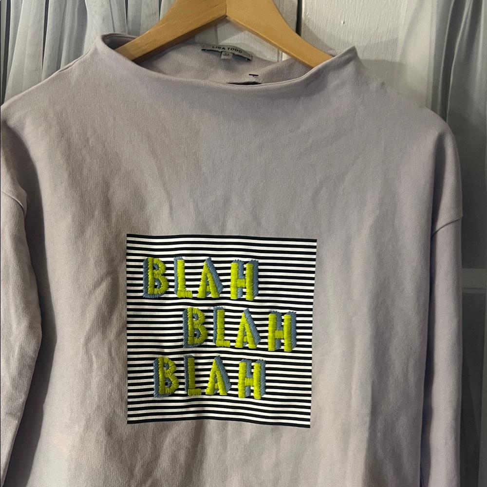 Lisa Todd "Blah Blah Blah" Top Women’s X-Small Purple/Yellow And zip cuffs